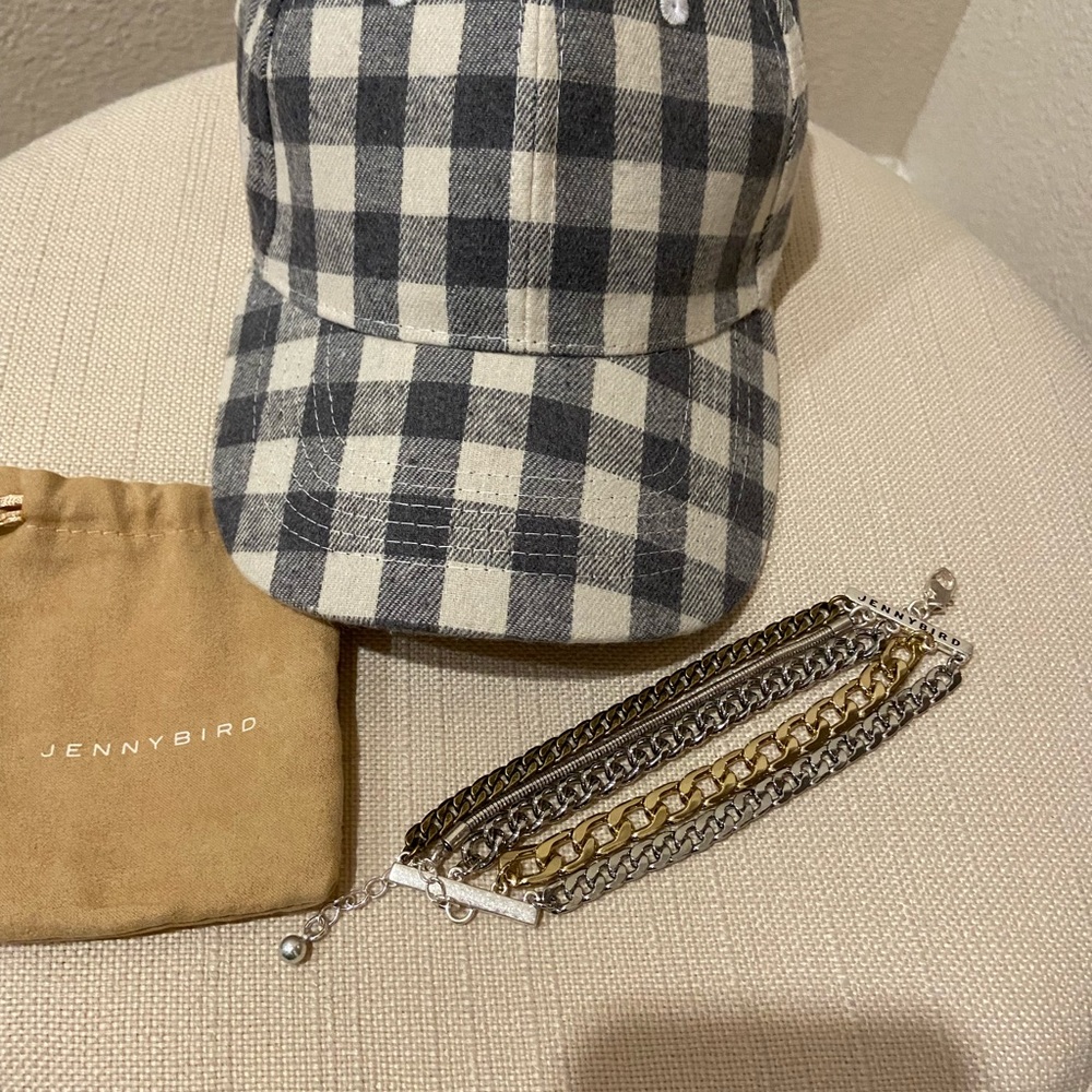 Jenny Bird bracelet New and New cocus pocus cap